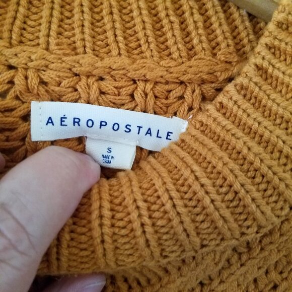 Aeropostale off the shoulder cold shoulder brown sweater cables size S - Picture 3 of 10